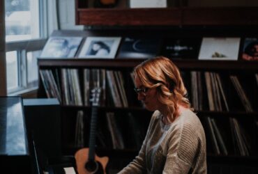 An AI can now write indie music